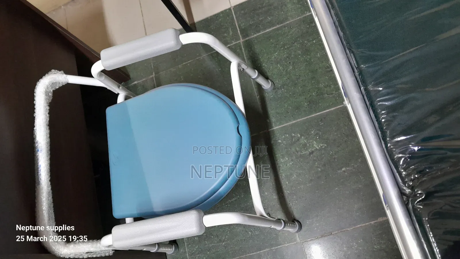 Commode Seat/Commode Chair/Commode 810
