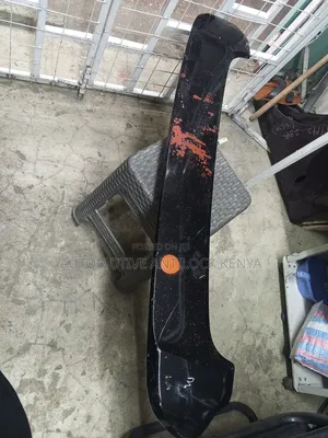 Toyota Noah/Voxy Boot Spoiler Available
