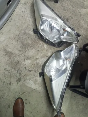 Toyota Ractis 2012 Headlights Non Xenon Available