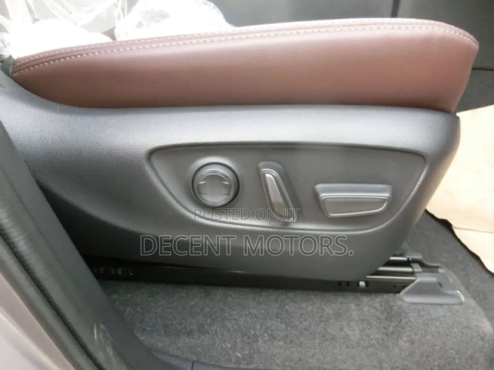 Toyota Land Cruiser Prado 2025 Gold
