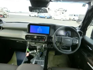 Toyota Land Cruiser Prado 2025 Gold