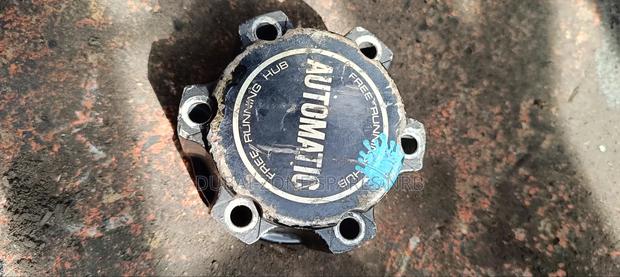 Automatic Free Hubs Hardbody. - main view
