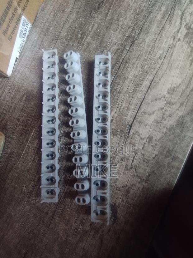 Yamaha Keyboard Rubbers - thumbnail 4