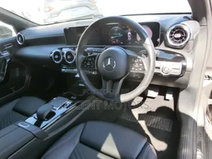 Mercedes-Benz A-Class 2018 Silver