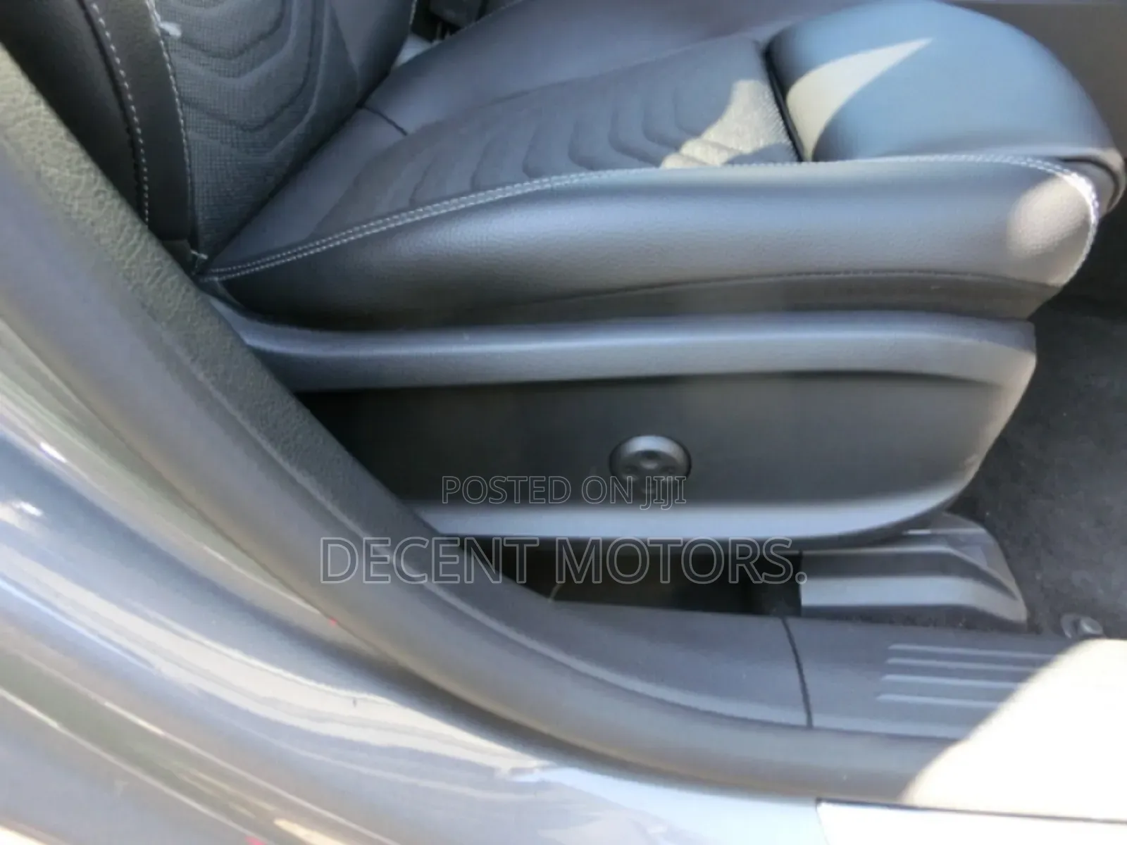 Mercedes-Benz A-Class 2018 Silver