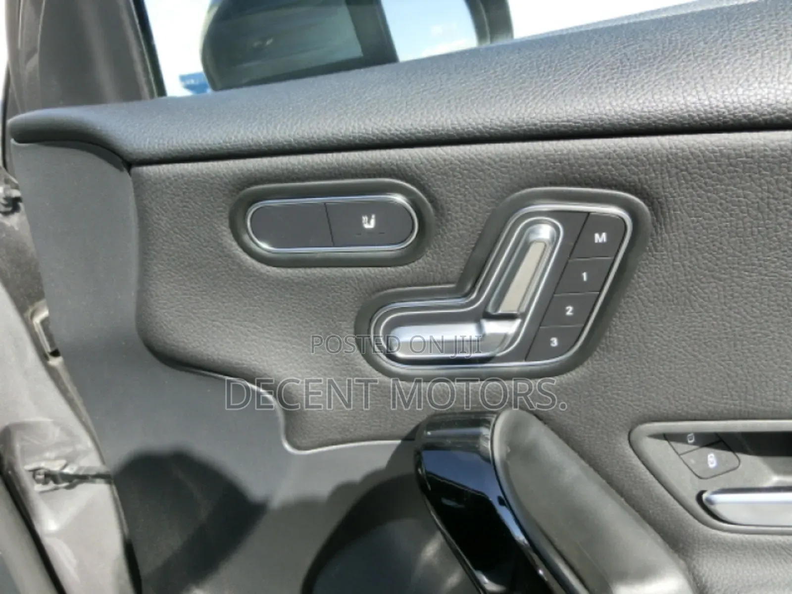 Mercedes-Benz A-Class 2018 Silver