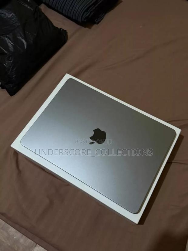 New Laptop Apple MacBook Air 8GB Intel SSD 256GB