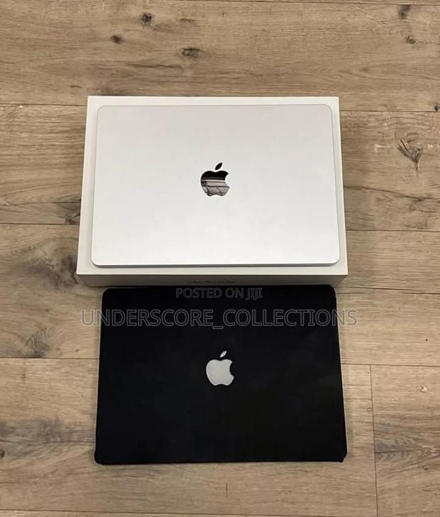 New Laptop Apple MacBook Air 8GB Intel Core M3 SSD 256GB