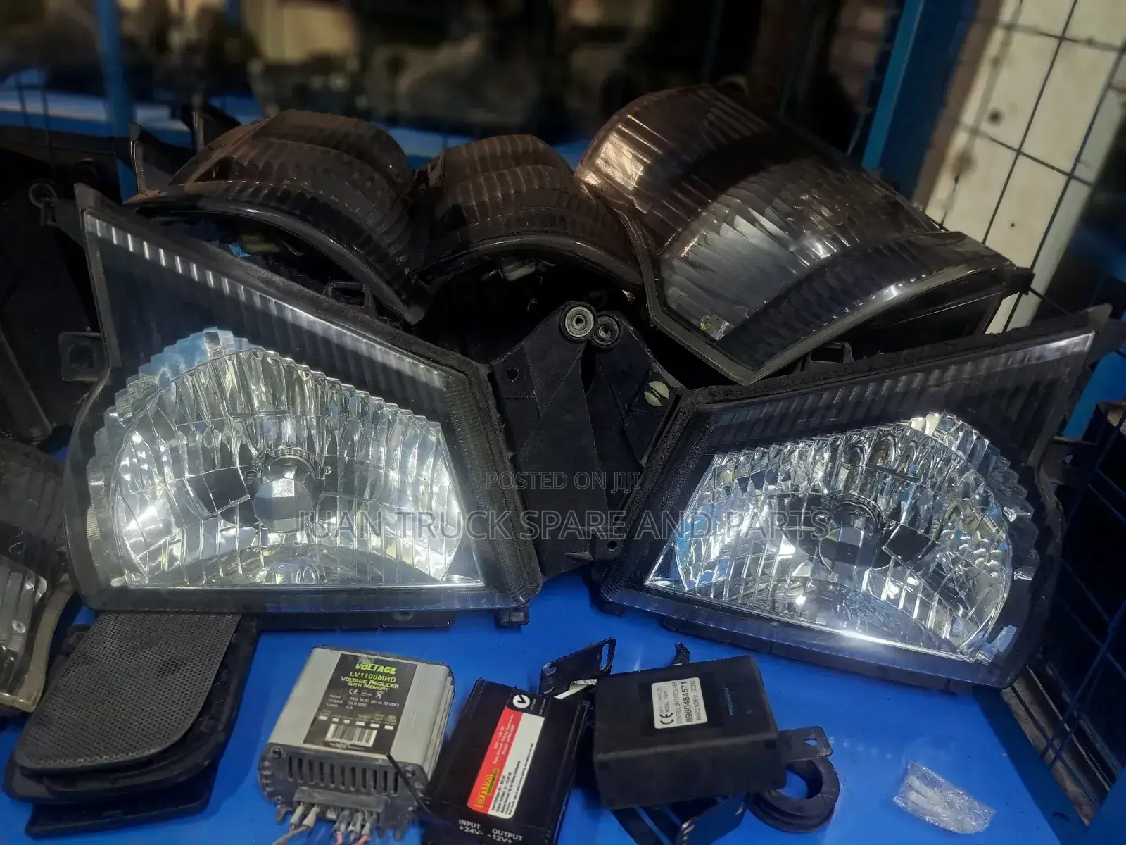 Isuzu 4.3 Headlight