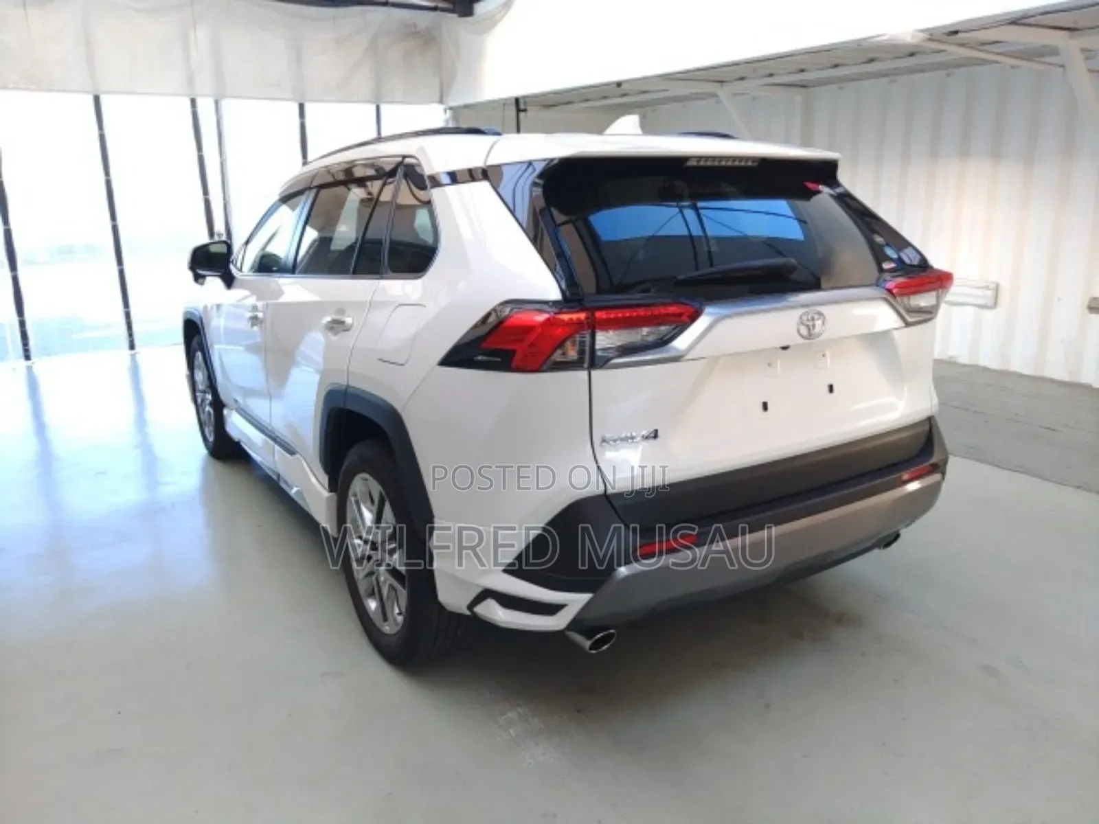 Toyota RAV4 2019 White