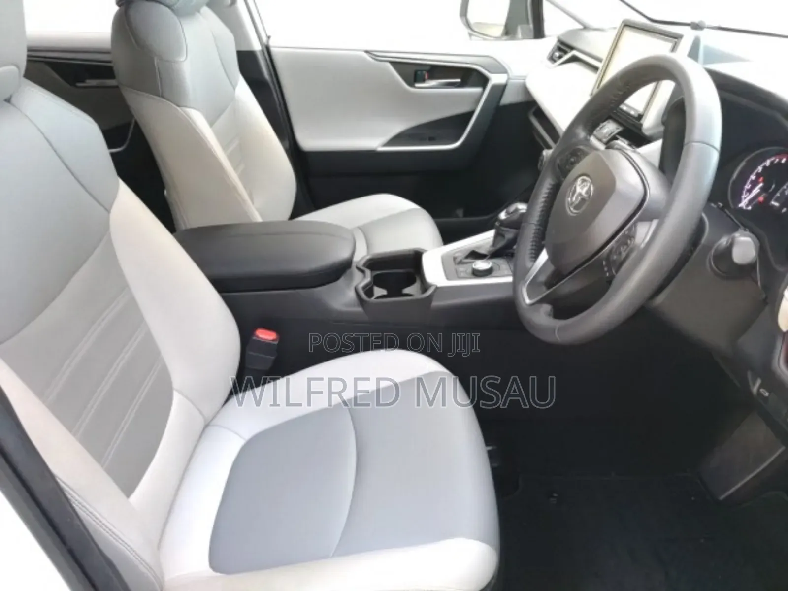 Toyota RAV4 2019 White