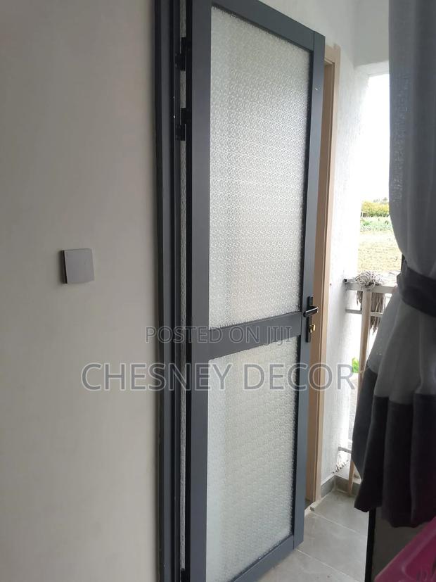 Door Film-Installation - main view