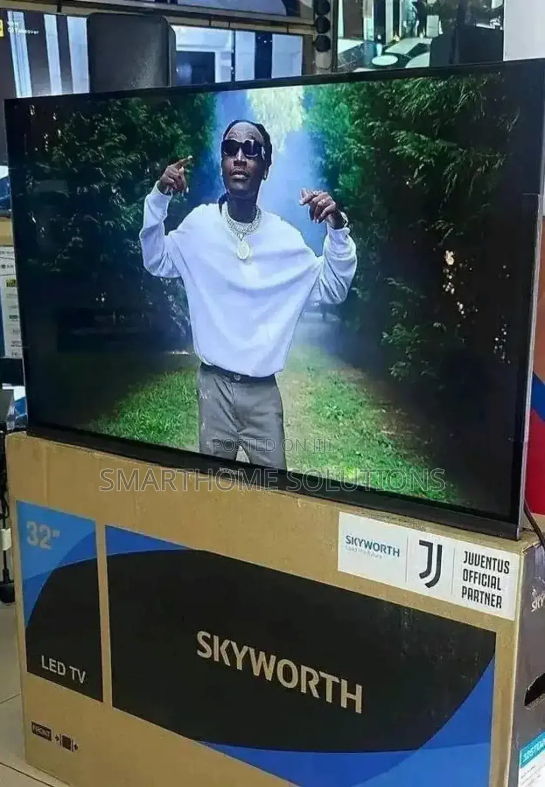 Skyworth 32 " Smart Android Tv