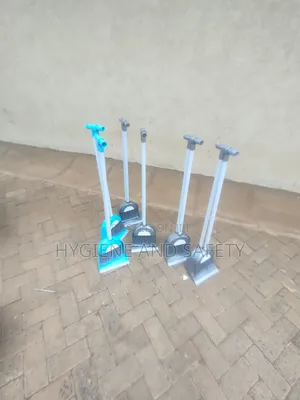 Stand Up Dust Pan and Brush