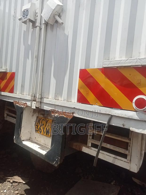 Isuzu Fuso 627 - thumbnail 3