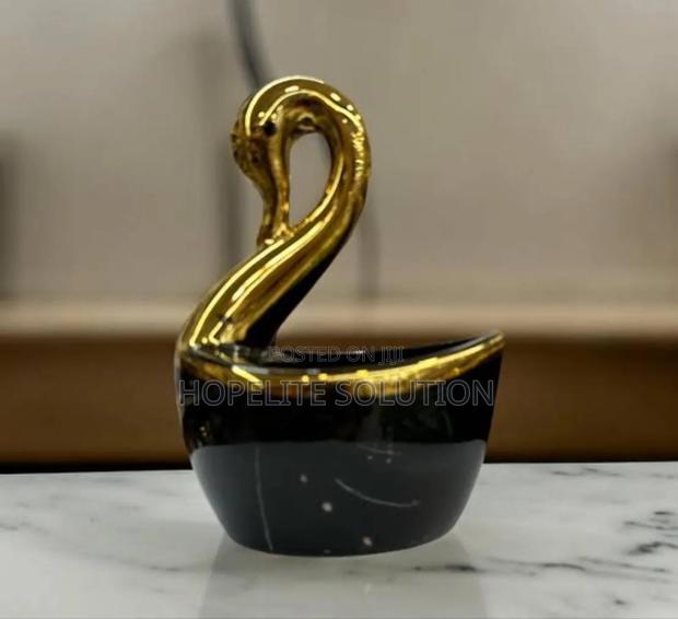Ceramic Swan Shaped Love Bowl