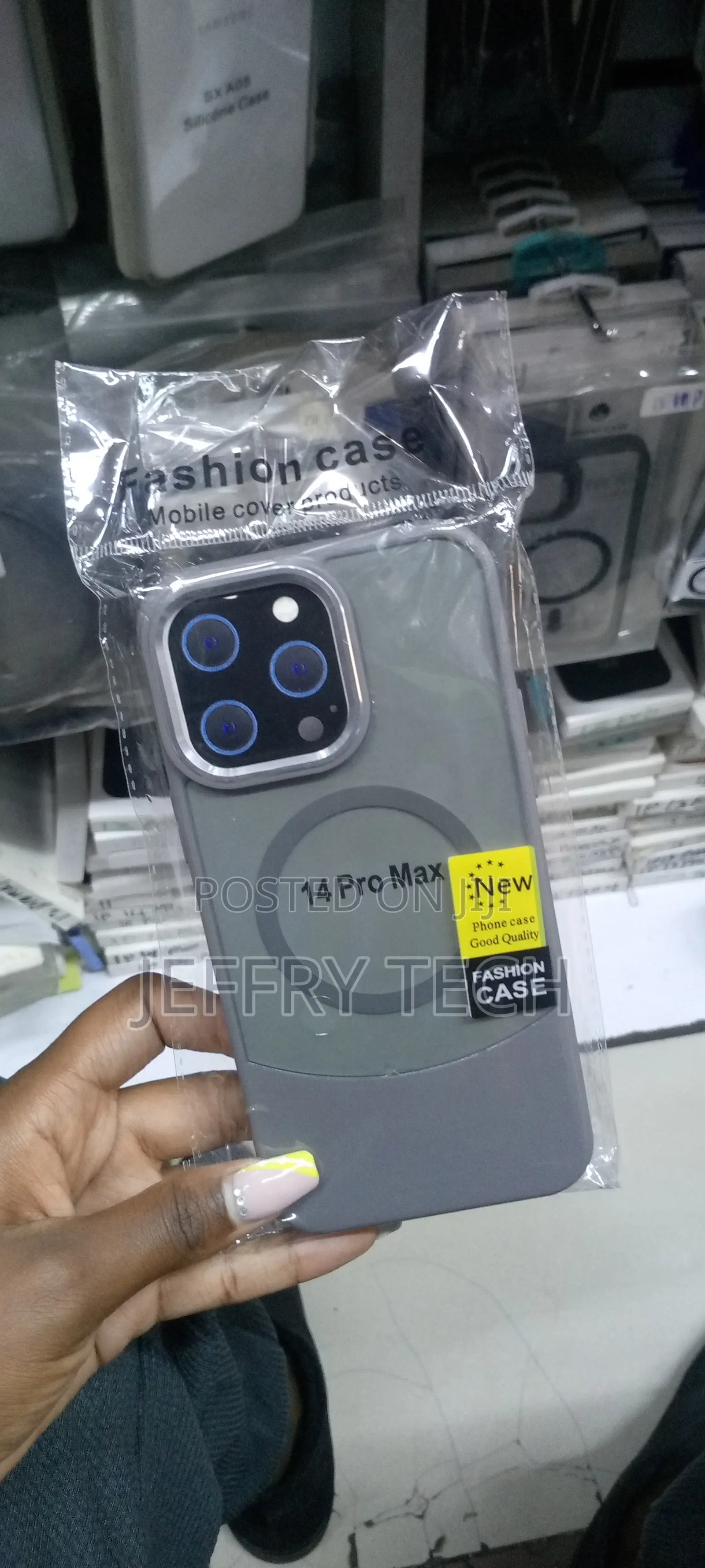 iPhone 14 Pro Max Luxury Bottom Cut Magsafe Back Cover-Gray