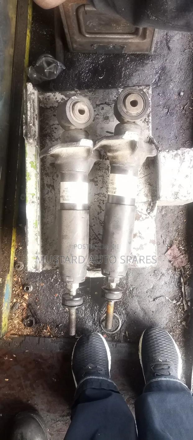 Front Shock Toyota Dyna Ex Japan