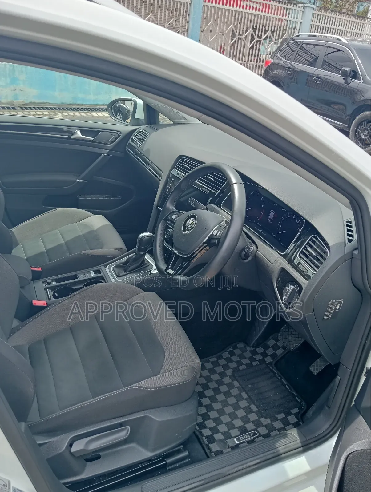 Volkswagen Golf 2018 White