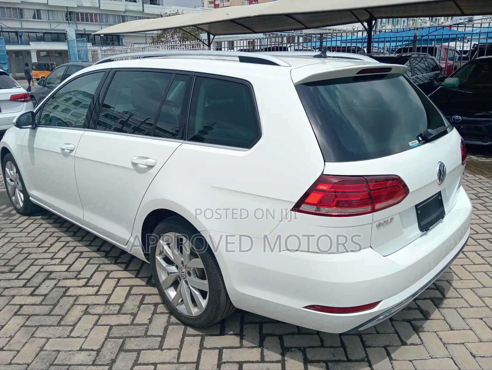 Volkswagen Golf 2018 White