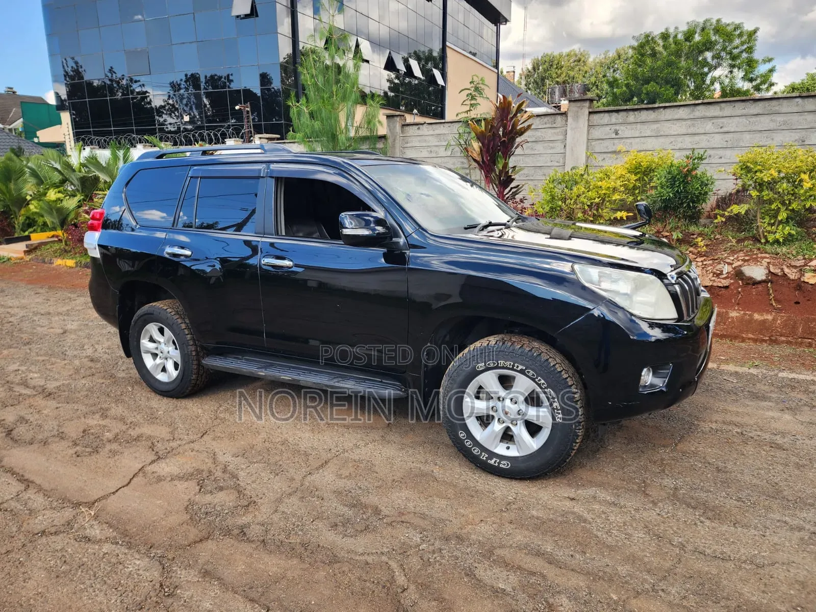 Toyota Land Cruiser Prado 2013 Black
