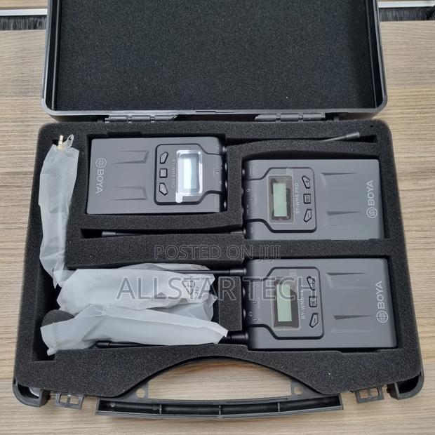 Boya by-Wm8 Pro Uhf Dual-Channel Mono/Stereo Wireless