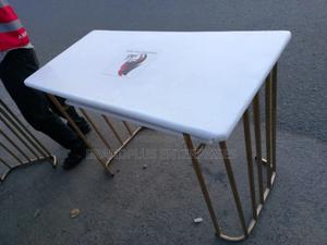 Manicure Table - thumbnail 2