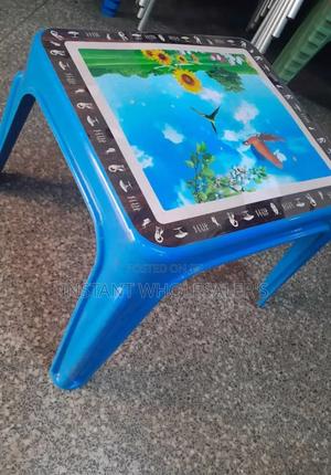 Strong Kids Table - thumbnail 2