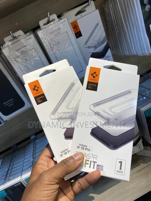 iPhone 16 Pro Spigen Glas.Tr Ez Self Fit Screen Protector - thumbnail 2