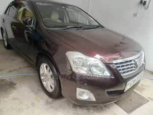Toyota Premio 2014 Purple