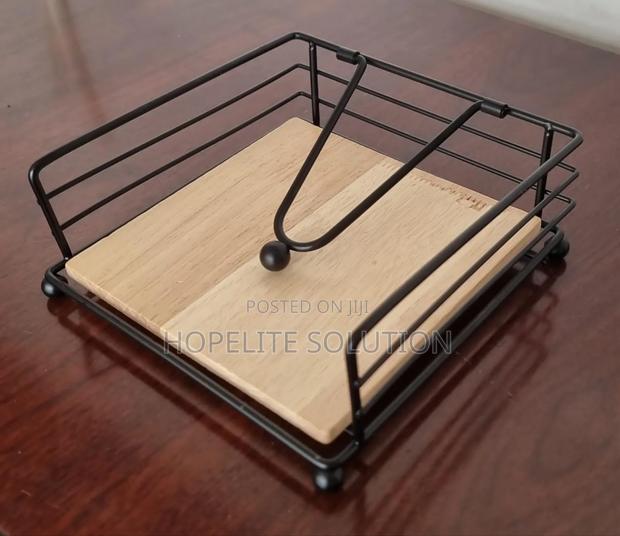 Bamboo Base Saviette Holder - thumbnail 3