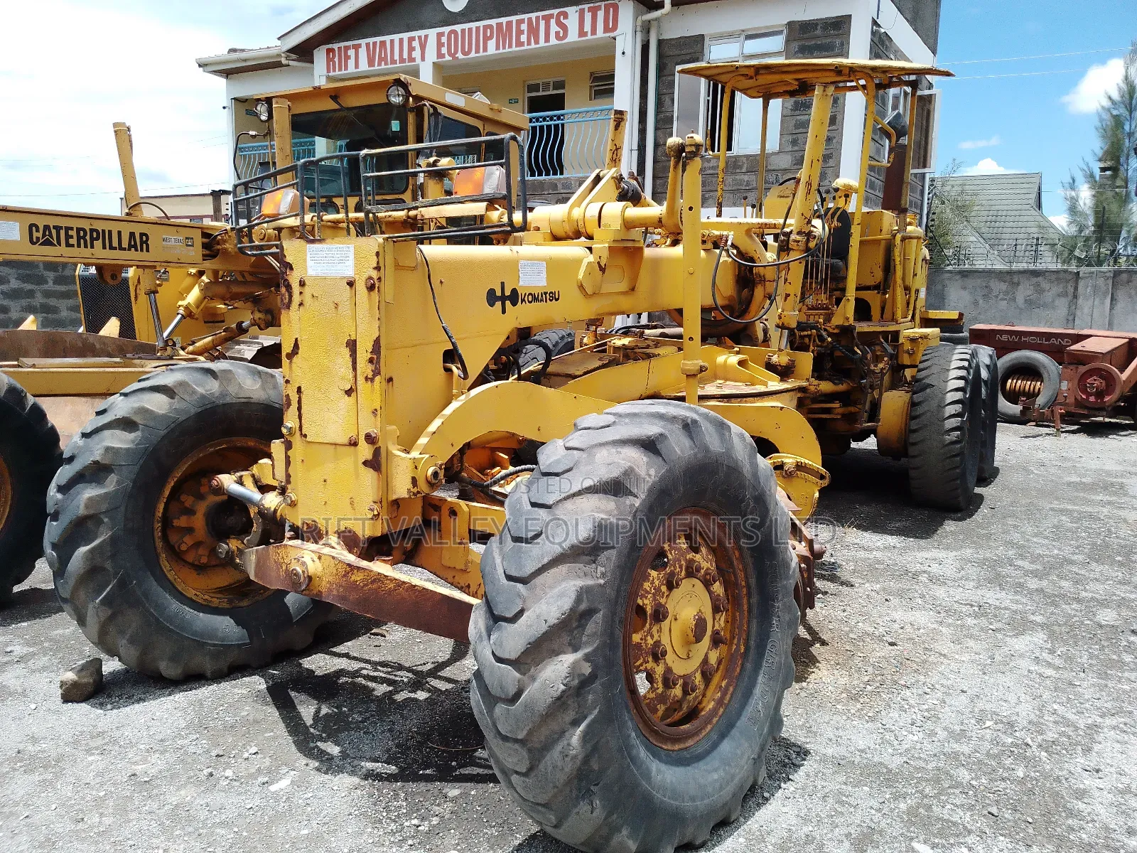 Komatsu Gd605a-3