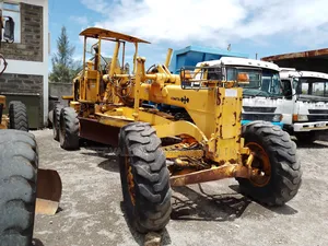 Komatsu Gd605a-3