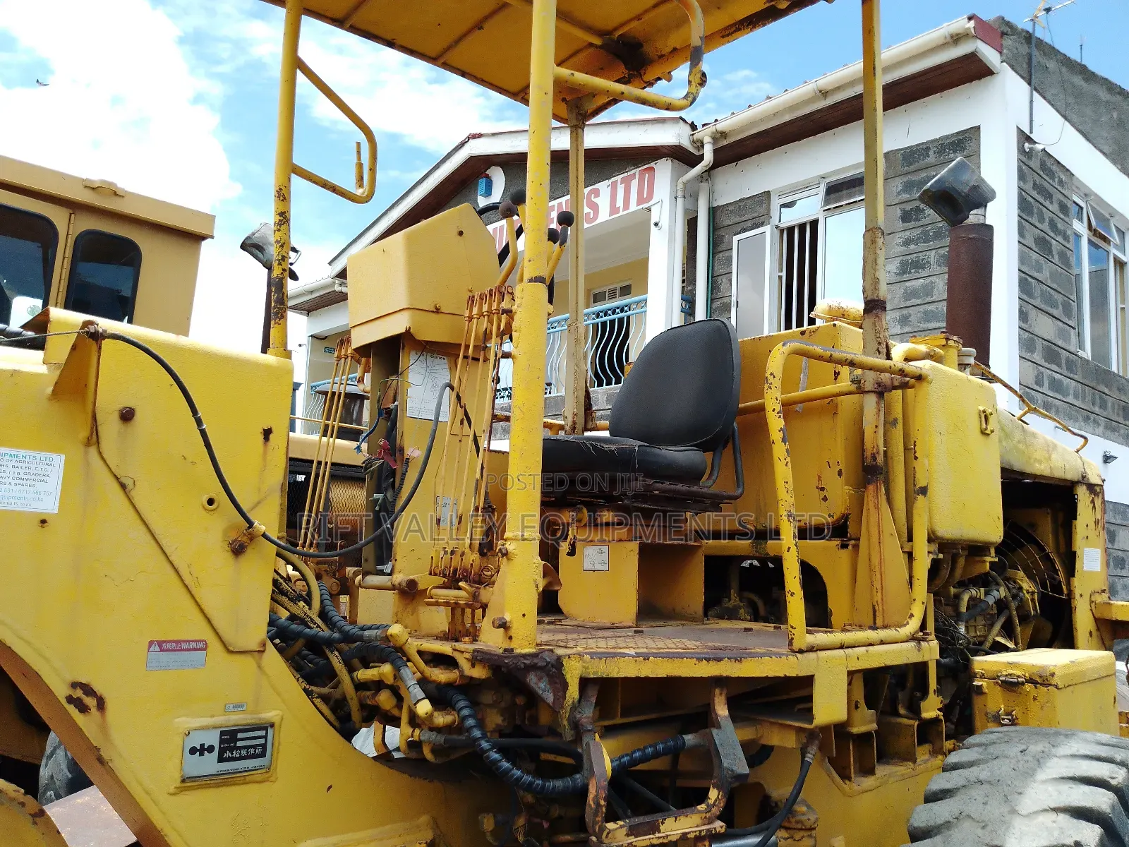 Komatsu Gd605a-3