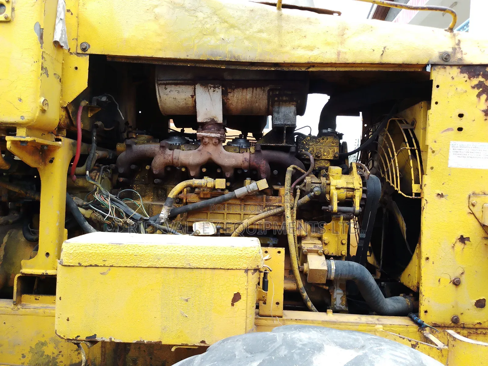 Komatsu Gd605a-3