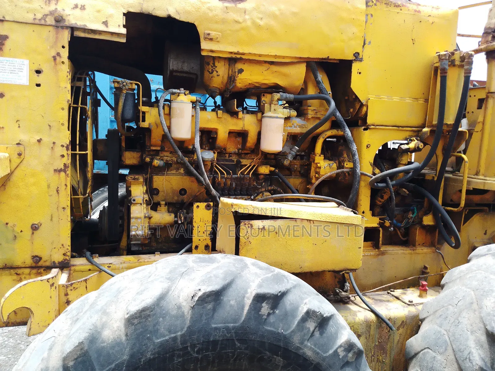 Komatsu Gd605a-3