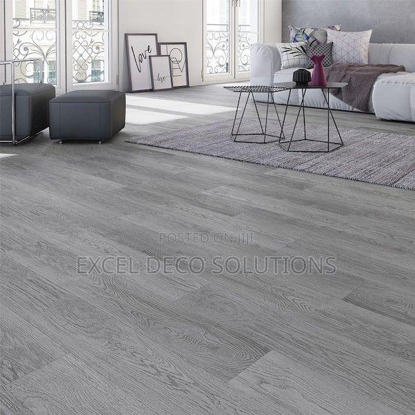 LVT Peel and Stick Vinyl Planks