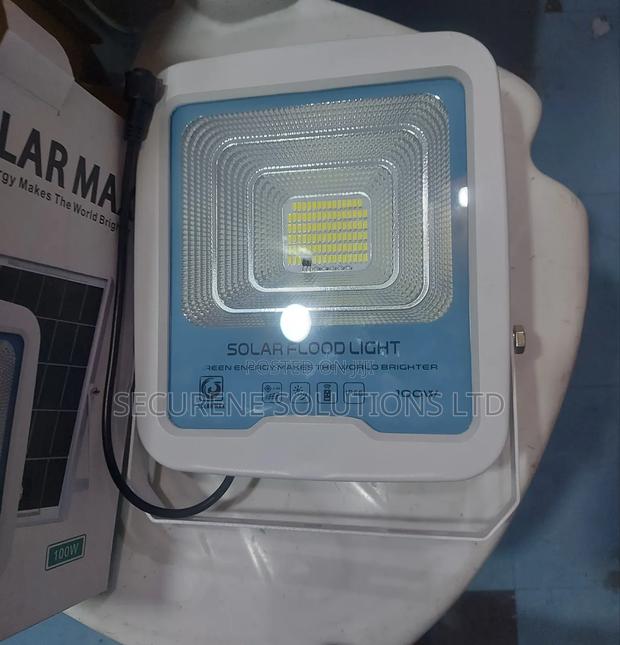 Solarmax Led Solar Floodlight With a Solar Panel - thumbnail 2