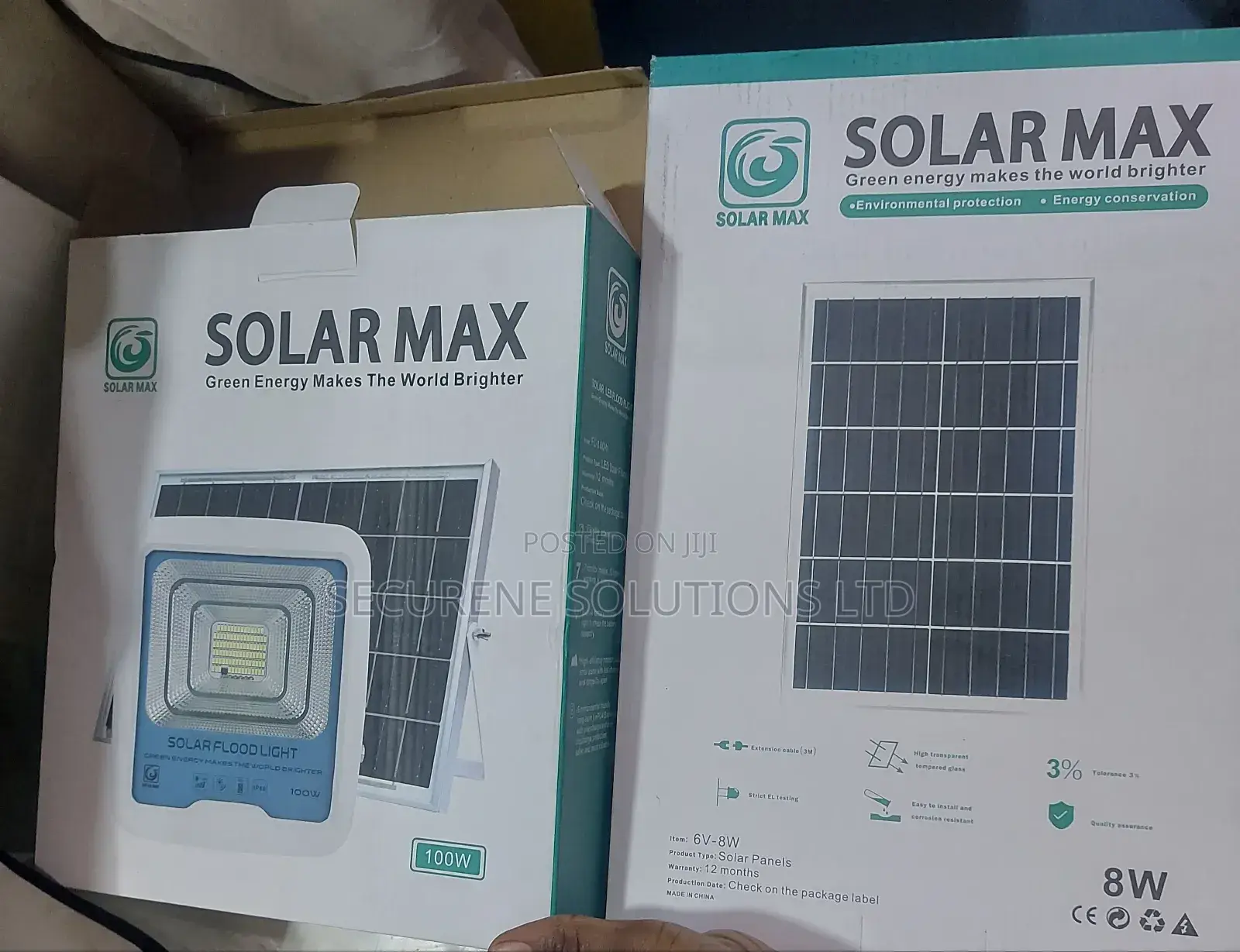 Solarmax Led Solar Floodlight With a Solar Panel