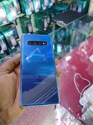 Samsung Galaxy S10 128 GB Blue