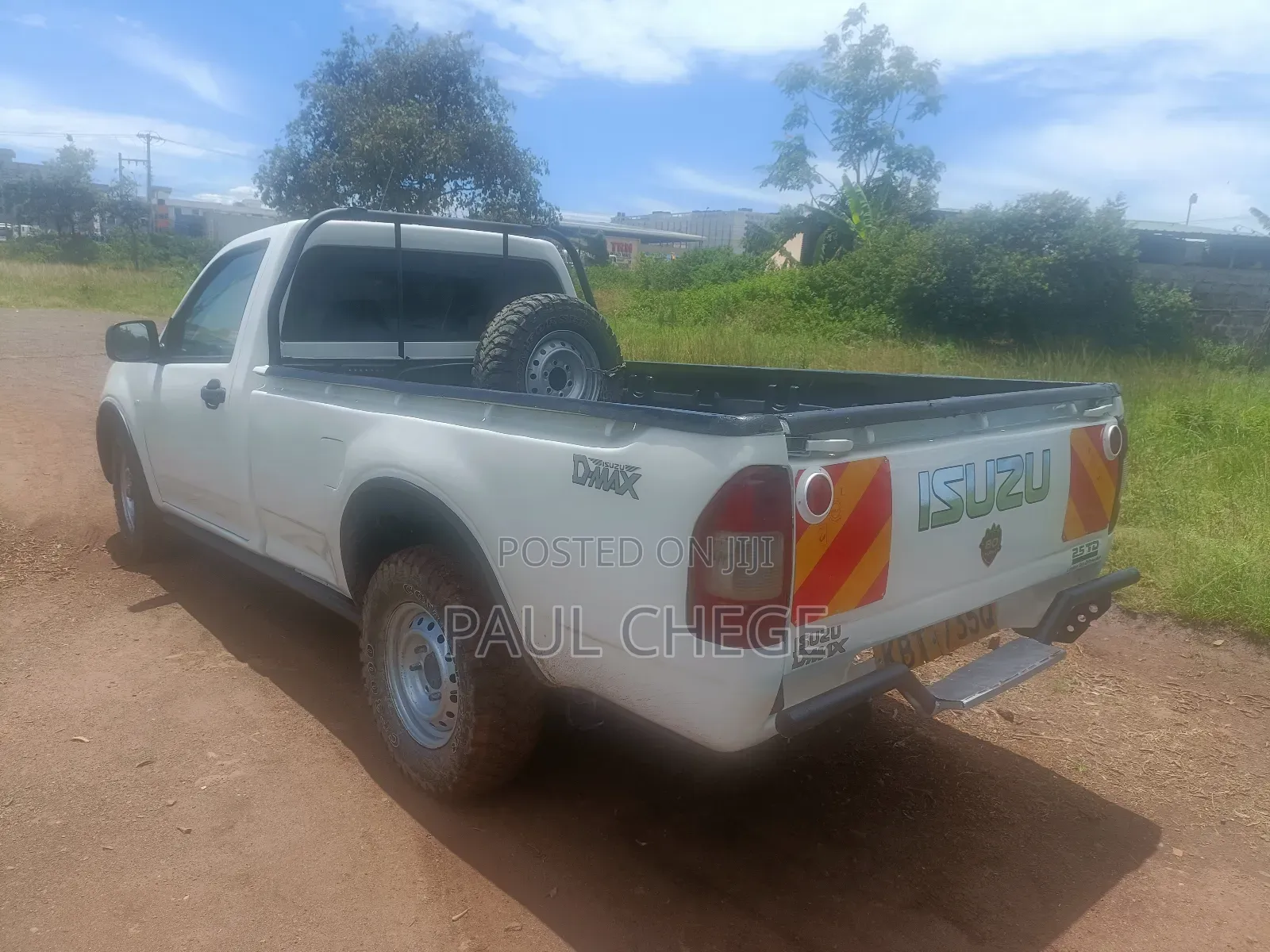 Isuzu D-MAX 2012 White