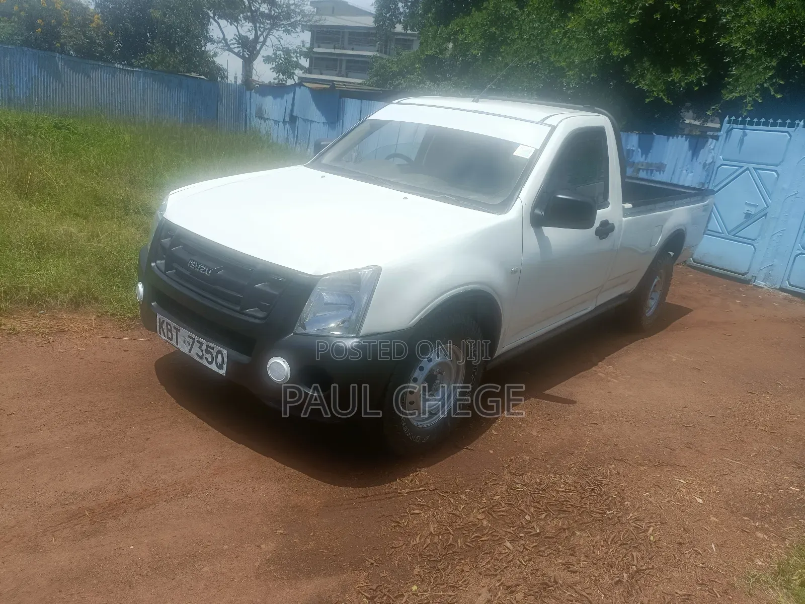 Isuzu D-MAX 2012 White
