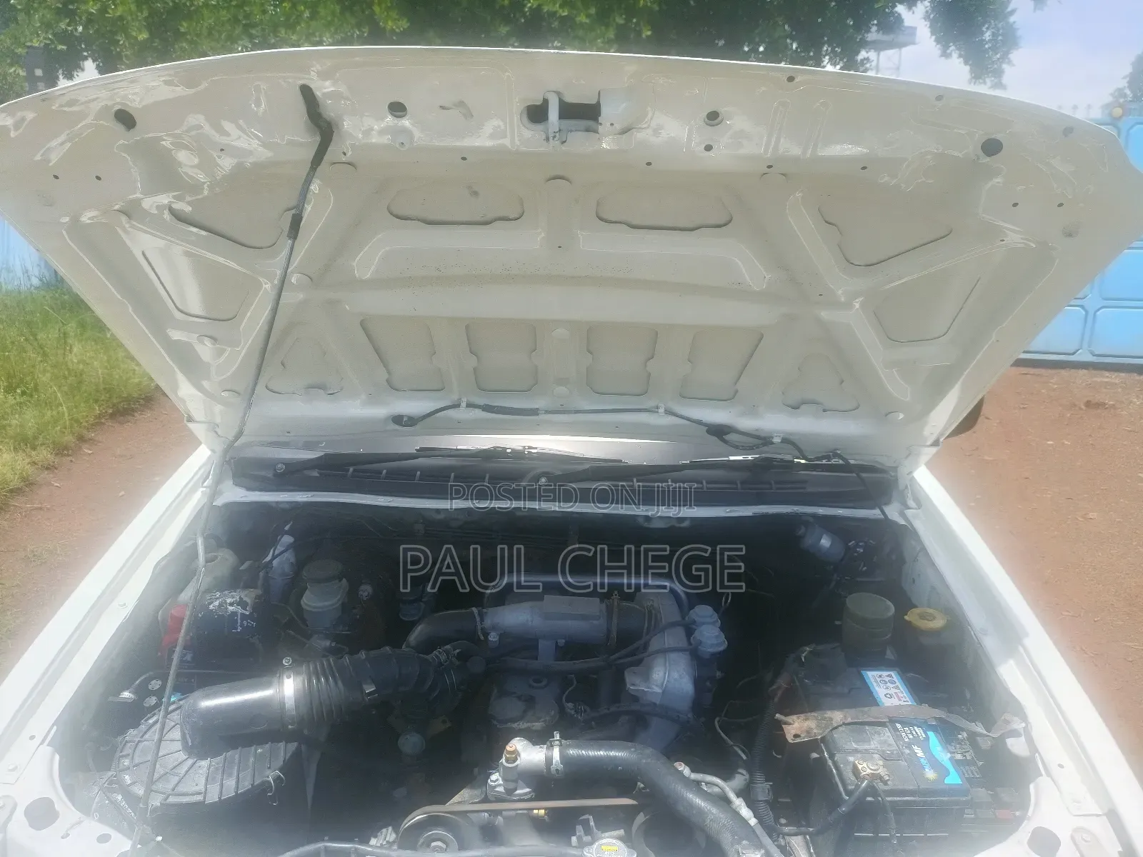 Isuzu D-MAX 2012 White