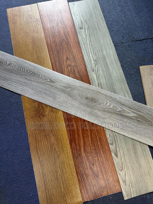 Self Adhesive LVT - No Tools? No Problem!