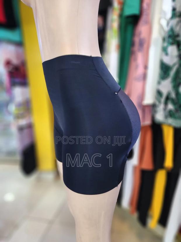 High-Waist Butt Lifting Short Pants Butt Booster - thumbnail 2