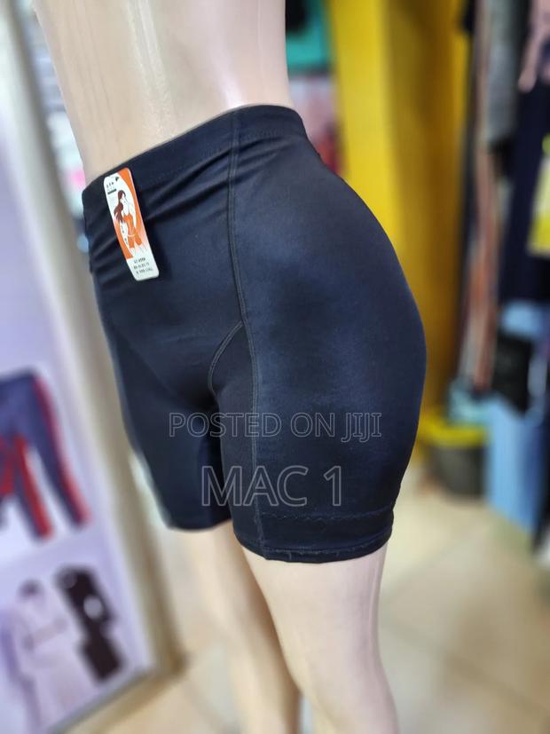 High-Waist Hip Enhancer Shorts – Black - thumbnail 3