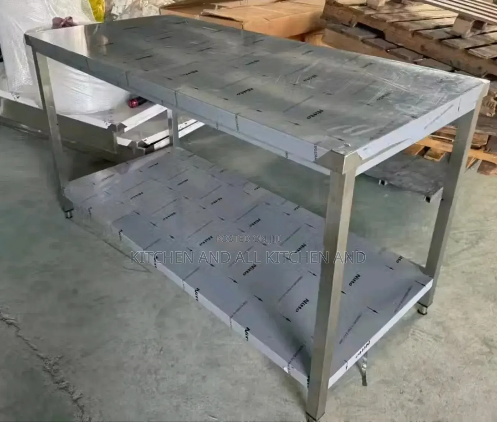 Stainless Steel Kitchen Working Tables Available