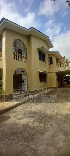 4bdrm Maisonette in Nyali Enclave for sale