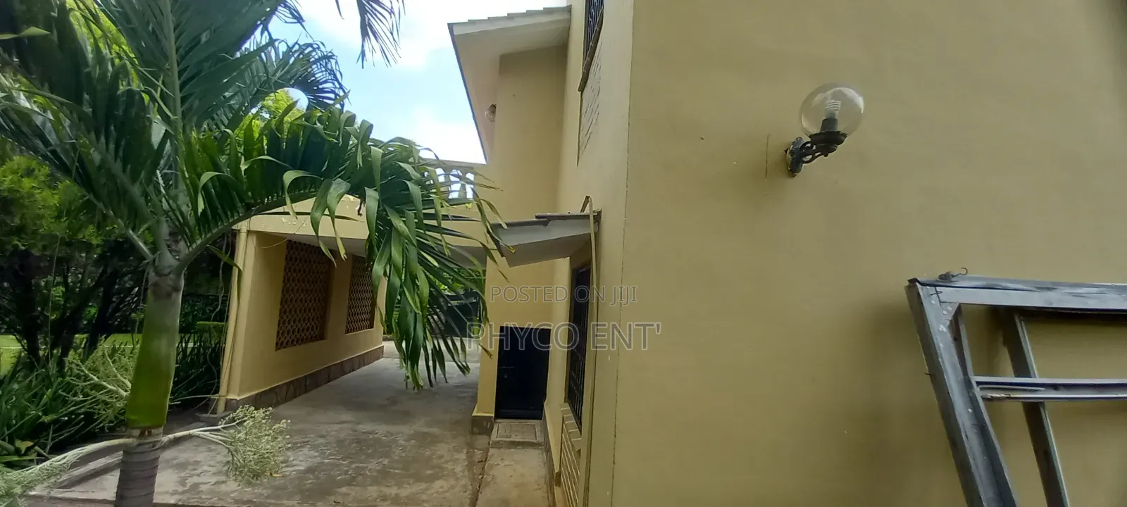 4bdrm Maisonette in Nyali Enclave for sale