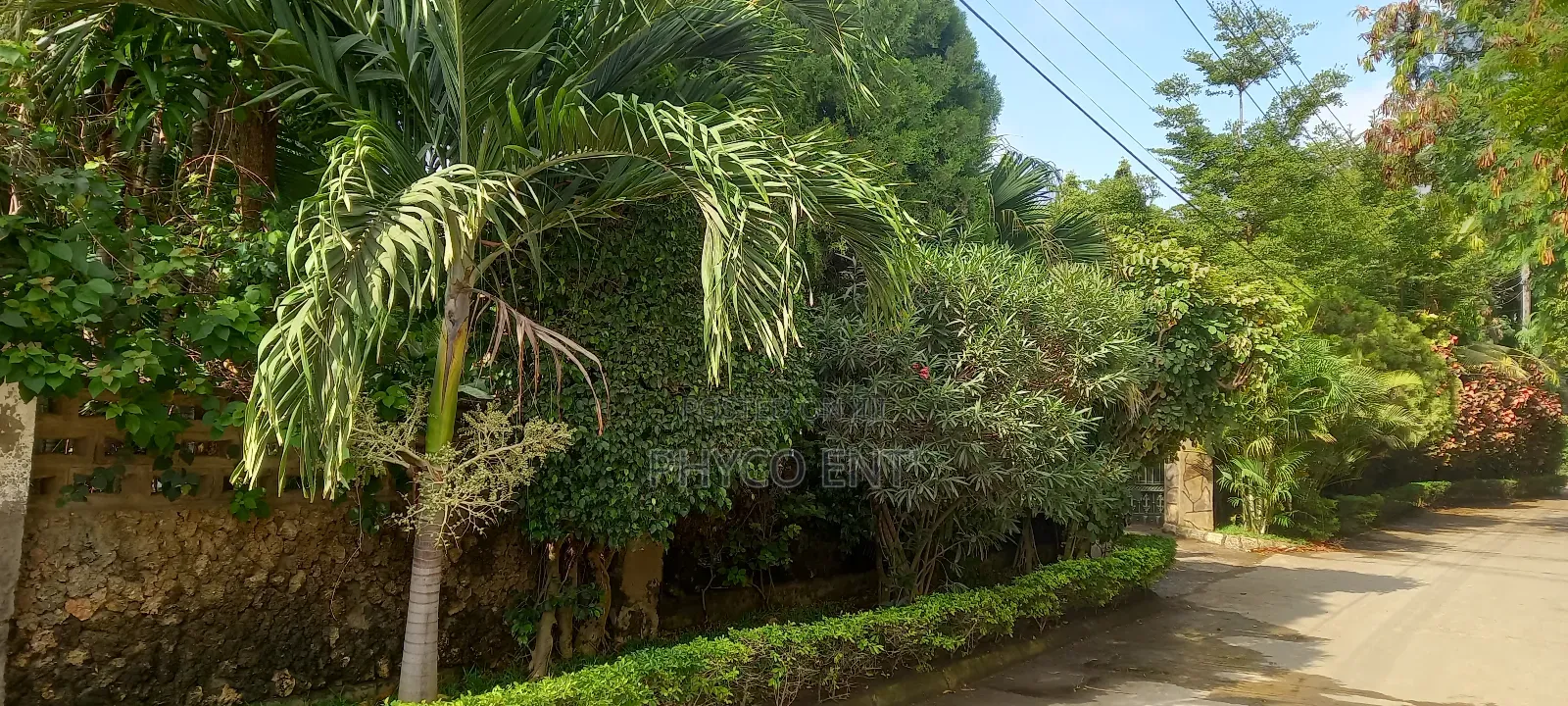 4bdrm Maisonette in Nyali Enclave for sale